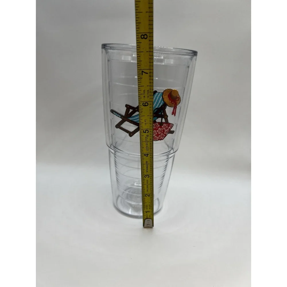 Tervis 24 oz Insulated Tumbler – Beach Chair & Hat Embroidered Tropical‎ Red
